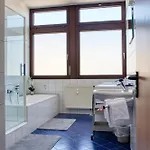 Appartement Mainline Retreat Zentral Mit Eigenem Parkplatz *