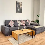 Appartement Mainline Retreat Zentral Mit Eigenem Parkplatz Amberg