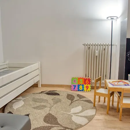 Mainline Retreat Zentral Mit Eigenem Parkplatz דירה *