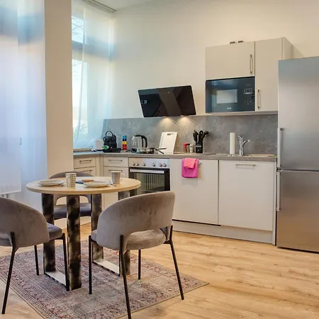 Mainline Retreat Zentral Mit Eigenem Parkplatz Apartment *